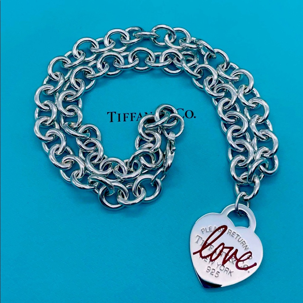 ❗️SOLD.❗️Tiffany & Co 18” Necklace & Lg Charm Shiny Authentic.EUC